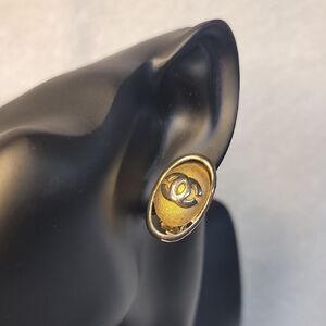 Gold Fashion Clip On Earrings